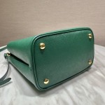 𝐏𝐑𝐀𝐃𝐀 Double handbag 1BA212