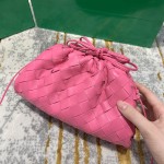 Bottega Veneta  THE MINI POUCH  #585852