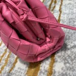 Bottega Veneta  THE MINI POUCH  #585852