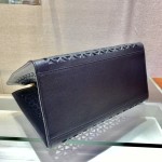 𝐏𝐑𝐀𝐃𝐀 Skeleton tote bag 1BG405