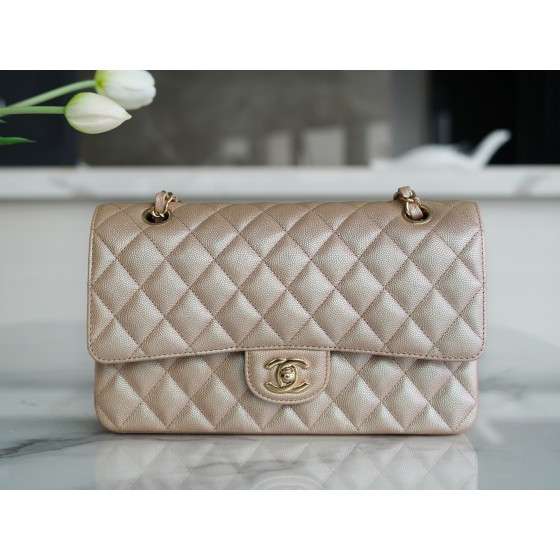 𝐂𝐇𝐀𝐍𝐄𝐋 Classic Flap France 🇫🇷 𝐇𝐇 𝐚𝐚𝐬 Original Caviar 🐂 Washed Tire Ox Medium 🐘Illusion champagne gold