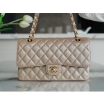 𝐂𝐇𝐀𝐍𝐄𝐋 Classic Flap France 🇫🇷 𝐇𝐇 𝐚𝐚𝐬 Original Caviar 🐂 Washed Tire Ox Medium 🐘Illusion champagne gold