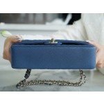 𝐂𝐇𝐀𝐍𝐄𝐋 Classic Flap France 🇫🇷 𝐇𝐇 𝐚𝐚𝐬 Original Caviar 🐂 Washed Tire Ox Medium 🐘Blue