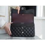 𝐂𝐇𝐀𝐍𝐄𝐋 Classic Flap France 🇫🇷 𝐇𝐇 𝐚𝐚𝐬 Original Caviar 🐂 Genuine Leather Caviar Large Black Silver 🖤