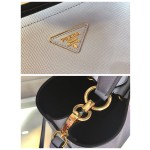 𝐏𝐑𝐀𝐃𝐀 Double handbag 1BA212