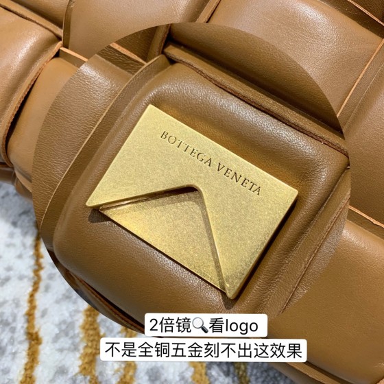 Bottega Veneta  PADDED  CASSETTE #591970