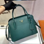 𝐏𝐑𝐀𝐃𝐀 Morning Handbag 1BA295