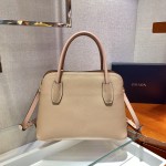 𝐏𝐑𝐀𝐃𝐀 Morning Handbag 1BA295