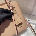 𝐏𝐑𝐀𝐃𝐀 Morning Handbag 1BA295