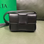 Bottega Veneta  MINI CASSETTE #666688