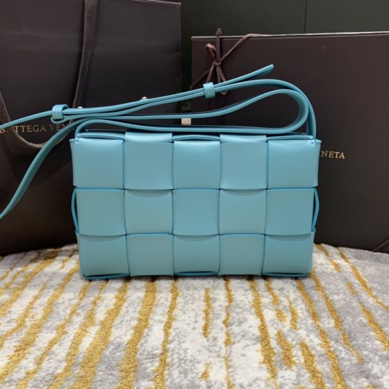 Bottega Veneta  𝘾𝘼𝙎𝙎𝙀𝙏𝙏𝙀 #578004