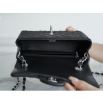 𝐂𝐇𝐀𝐍𝐄𝐋 Classic Flap Italy 🇮🇹 The 𝗚𝗥" Original Lambskin 🐑 Genuine Leather Large - Black Sheep Gold 🖤