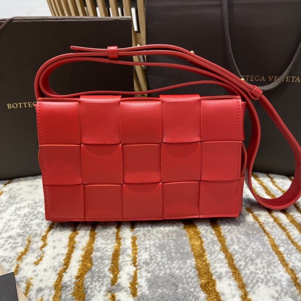 Bottega Veneta  𝘾𝘼𝙎𝙎𝙀𝙏𝙏𝙀 #578004