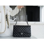 𝐂𝐇𝐀𝐍𝐄𝐋 Classic Flap Italy 🇮🇹 The 𝗚𝗥" Original Lambskin 🐑 Genuine Leather Large - Black Sheep Silver 🖤