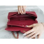 𝐂𝐇𝐀𝐍𝐄𝐋 Classic Flap washed cowhide is made from the most delicate newborn calves Washed fetal cow Medium Bordeaux burgundy