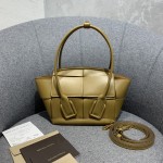 Bottega Veneta  ARCO  #600606
