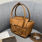 Bottega Veneta  ARCO  #600606