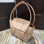 Bottega Veneta  𝙏𝙝𝙚 𝘼𝙧𝙘𝙤 𝟯𝟯 #575943