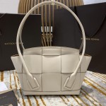 Bottega Veneta  𝙏𝙝𝙚 𝘼𝙧𝙘𝙤 𝟯𝟯 #575943