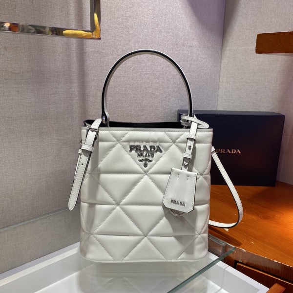 𝐏𝐑𝐀𝐃𝐀 Double handbag 1BA212