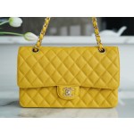 𝐂𝐇𝐀𝐍𝐄𝐋 Classic Flap washed cowhide is made from the most delicate newborn calves Washed fetal cow Medium Mango Yellow 🥭