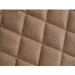 𝐂𝐇𝐀𝐍𝐄𝐋 Classic Flap washed cowhide is made from the most delicate calves just born Washed fetal cow small Khaki 🍂