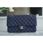 𝐂𝐇𝐀𝐍𝐄𝐋 Classic Flap washed cowhide is made from the most delicate newborn calves Washed fetal cow Medium Dark Blue🪁