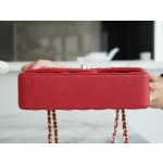 𝐂𝐇𝐀𝐍𝐄𝐋 Classic Flap washed cowhide is made from the most delicate calves just born Washed fetal cow Medium Large red ❤