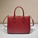 𝐏𝐑𝐀𝐃𝐀 Classic favourites 1BA274