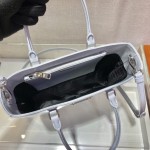 𝐏𝐑𝐀𝐃𝐀 Large Toilet Bag 1BA330