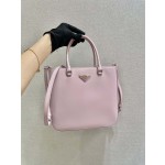 𝐏𝐑𝐀𝐃𝐀 Large Toilet Bag 1BA330