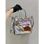 𝐏𝐑𝐀𝐃𝐀 Large Toilet Bag 1BA330