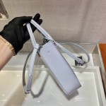 𝐏𝐑𝐀𝐃𝐀 Small Towing Bag 1BA331