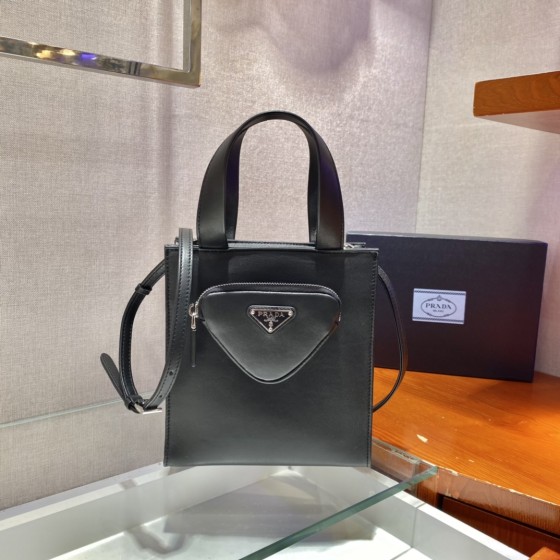 𝐏𝐑𝐀𝐃𝐀 New Women's Bag 1BG418