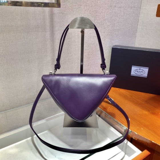 𝐏𝐑𝐀𝐃𝐀 New Women's Bag  1BA315