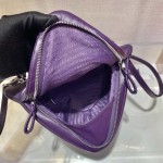𝐏𝐑𝐀𝐃𝐀 New Women's Bag  1BA315