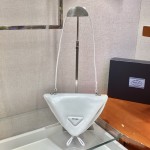 𝐏𝐑𝐀𝐃𝐀 New Women's Bag  1BA315