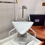 𝐏𝐑𝐀𝐃𝐀 New Women's Bag  1BA315