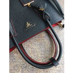 𝐏𝐑𝐀𝐃𝐀 Classic 1BG775