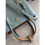 𝐏𝐑𝐀𝐃𝐀 Classic 1BG775