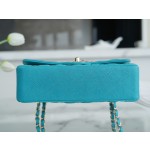 𝐂𝐇𝐀𝐍𝐄𝐋 Classic Flap washed cowhide is made from the most delicate calves just born washed fetal cow small 🦚 peacock blue