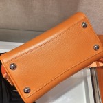 𝐏𝐑𝐀𝐃𝐀 Boston 1BA846