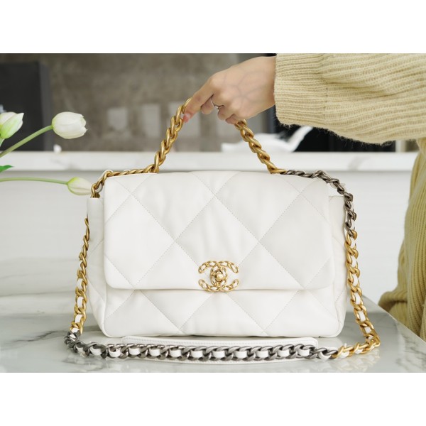 𝗖𝗛𝗔𝗡𝗘𝗟 ❶❾ 𝗕𝗔 𝗚 Original lambskin series ❥ Genuine leather ❥ Medium ❥ Snow White 👰‍♀️