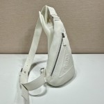 𝐏𝐑𝐀𝐃𝐀  New Chest Bag 2VZ092