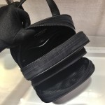 𝐏𝐑𝐀𝐃𝐀  New Chest Bag 2VZ026