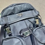 𝐏𝐑𝐀𝐃𝐀 New hiking bag 2VZ019
