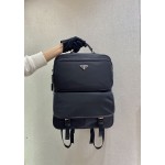 𝐏𝐑𝐀𝐃𝐀 New Shoulder Bag 2VZ049