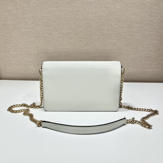 𝐏𝐑𝐀𝐃𝐀 New Crossbody Bag 1BD318