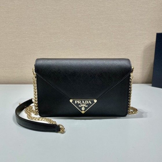 𝐏𝐑𝐀𝐃𝐀 New Crossbody Bag 1BD318