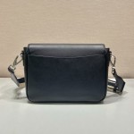 𝐏𝐑𝐀𝐃𝐀 Crossbody bag 2VD046